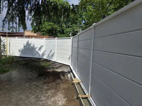 Fotografia od zákazníka č. 12: plot Konkret Line (recenzia na Google)